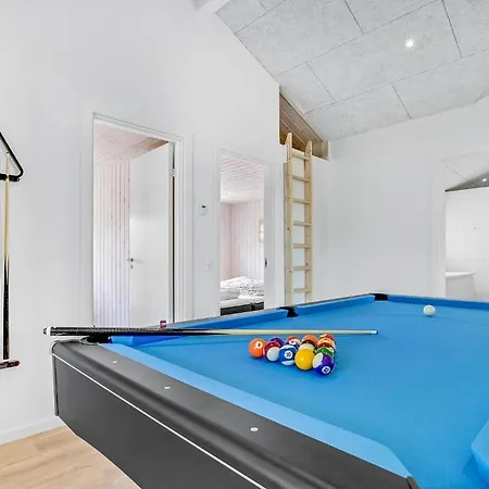 Gorgeous In With Kitchen بيت للعطل *